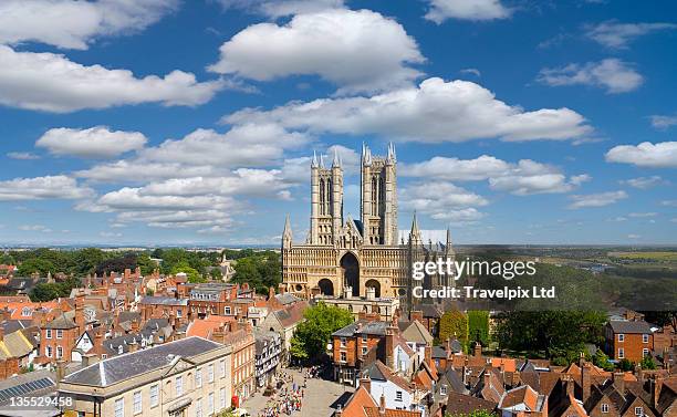 lincoln cathedral, lincoln, - lincoln lincolnshire photos et images de collection