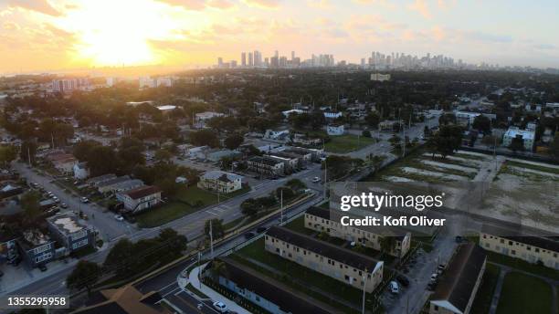 liberty square miami - new deal stock pictures, royalty-free photos & images