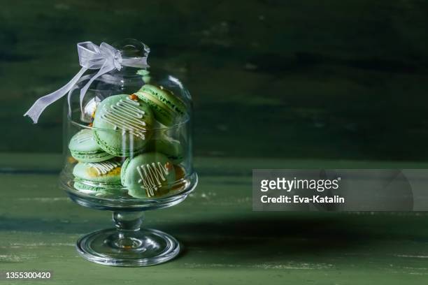 christmas cookies - macaroon stock pictures, royalty-free photos & images