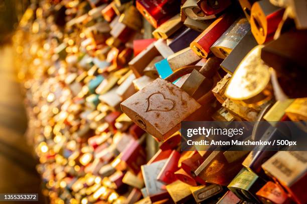 close-up of love locks - kärlekslås bildbanksfoton och bilder
