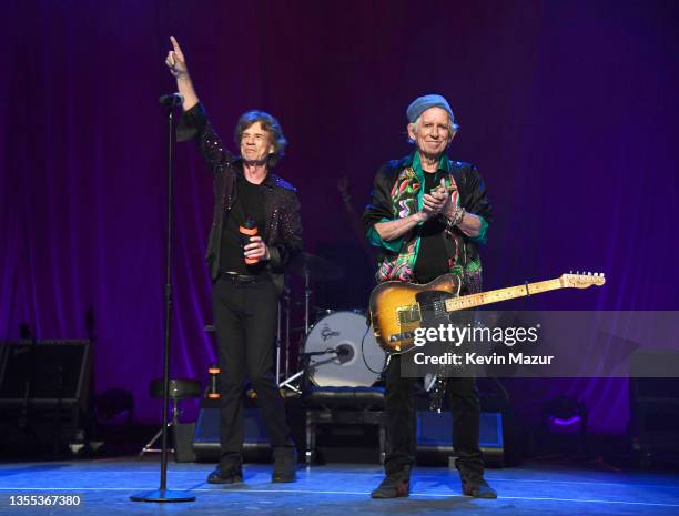 Mick Jagger and Keith Richards perform on stage during the "No Filter" tour at Hard Rock Live on November 23, 2021 in Hollywood, Florida.
