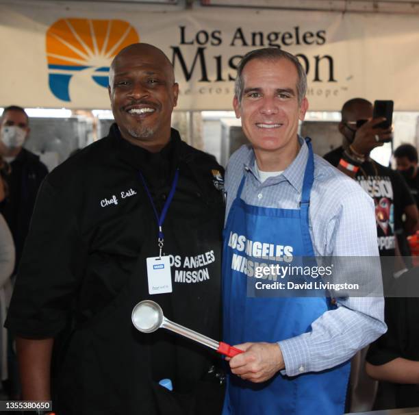 Los Angeles Mission Thanksgiving Photos and Premium High Res Pictures