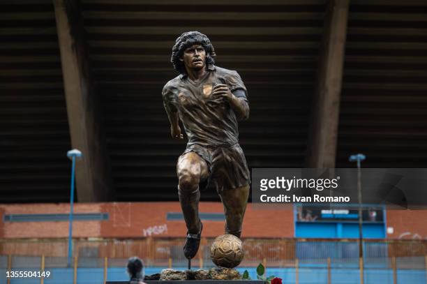 The statue made by the sculptor Domenico Sepe depicting Diego Armando Maradona at the stadium named in his honour on November 25, 2021 in Naples,...