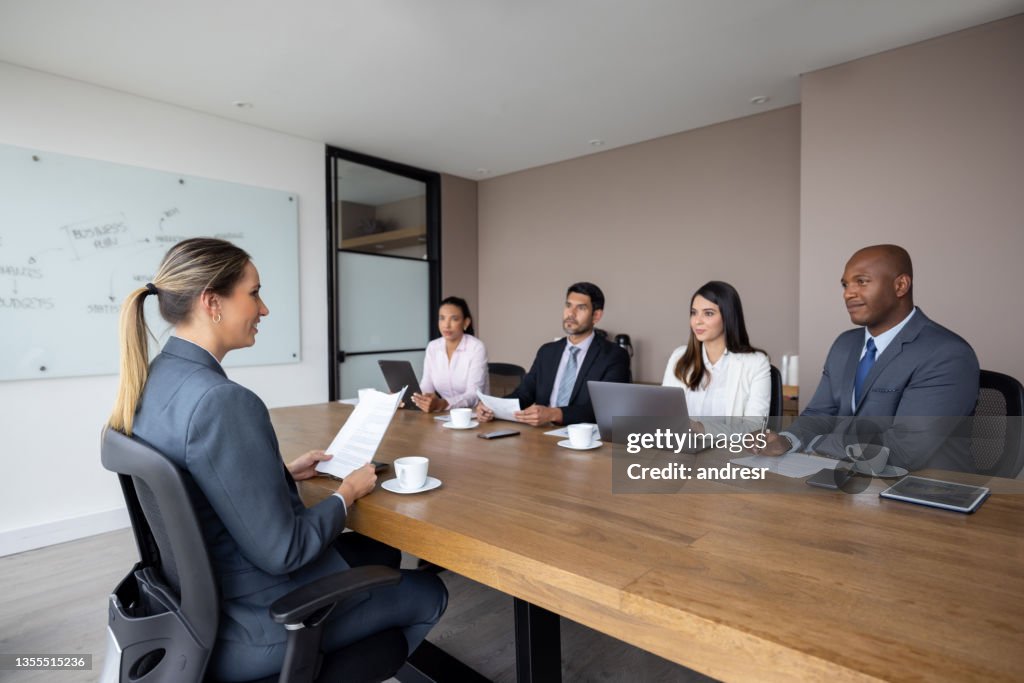 Office Interviewer Business Woman In A Job Interview For A Corporate Office Foto de stock ...