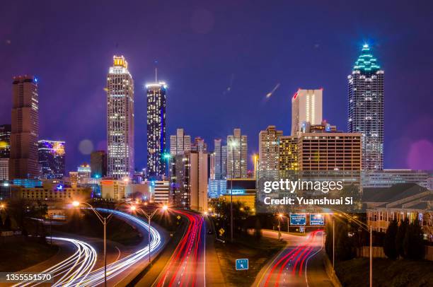 atlanta downtown night - atlanta fotografías e imágenes de stock