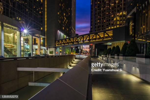 downtown houston at night - houston texas downtown stock pictures, royalty-free photos & images