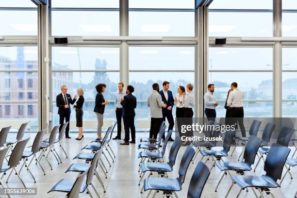 Discution Chair Panel Discussion Chairs Photos and Premium High Res Pictures - Getty Images
