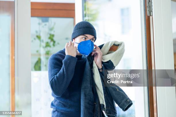 Interview Mask Job Interview Mask Photos and Premium High Res Pictures - Getty Images