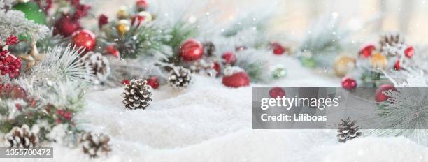 sfondo natalizio - ramo albero natale bianco foto e immagini stock