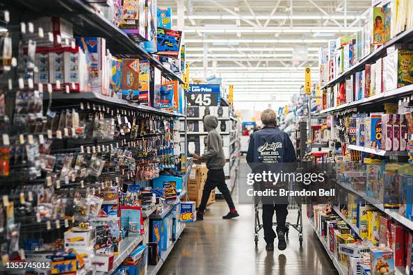 Shoppers Look For Deals On Black Friday As Supply Crunch Continues Shoppers Look For Deals On Black Friday As Supply Crunch Continues