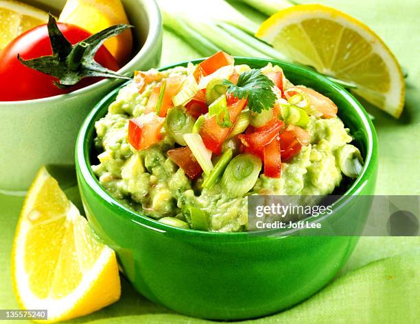 guacamole - guacamole stock-fotos und bilder