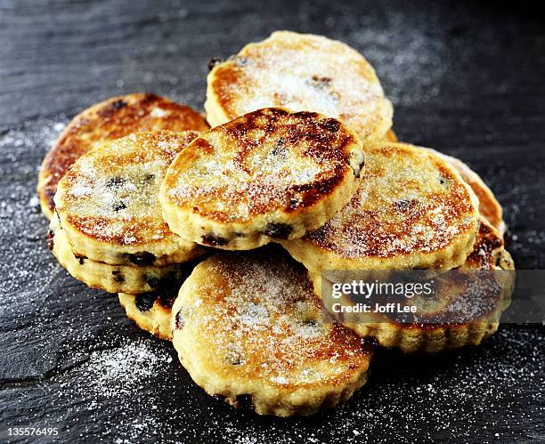 welsh cakes - welsh culture stock-fotos und bilder