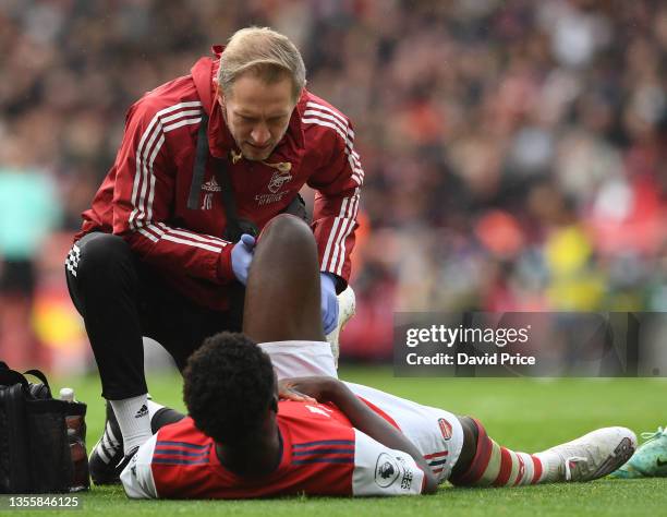 Jordan Reece Soccer Physio Photos and Premium High Res Pictures - Getty Images