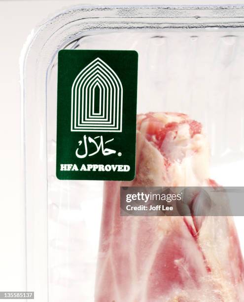 halal label on meat packaging - meat packaging stock pictures, royalty-free photos & images