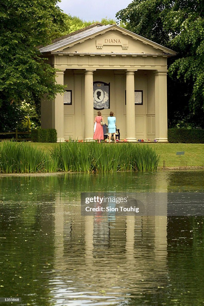 Visitors Look At The Diana Shrine On Oval Lake As Althorp Estate Is visitors-look-at-the-diana-shrine-on-oval-lake-as-althorp-estate-is