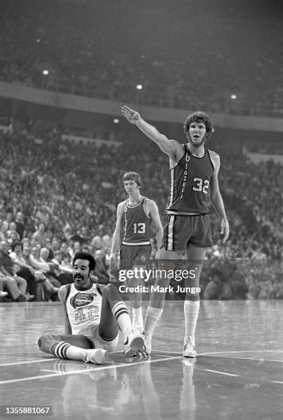 Portland Trail Blazers center Bill Walton signals it’s the Trail Blazers ball during an NBA playoff game against the Denver Nuggets at McNichols...