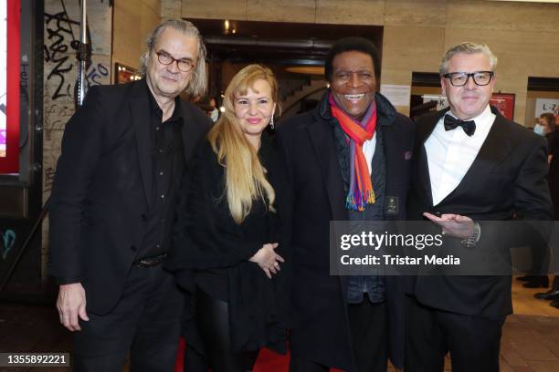 Ulrich Waller, German singer Roberto Blanco with his wife Luzandra Strassburg and Thomas Collien attend the Premiere Variet Show on November 25, 2021...