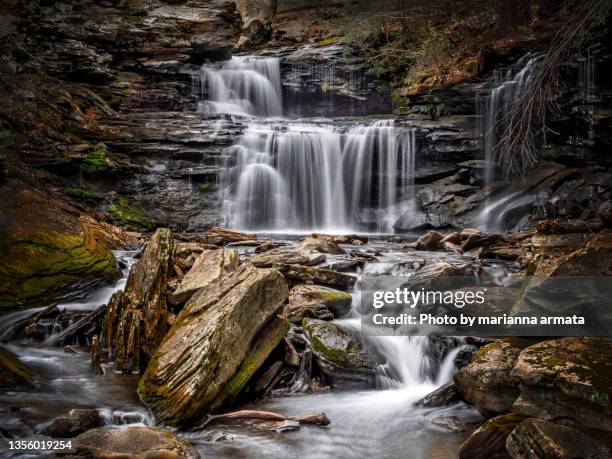 watkins glen waterfall - watkins glen stock pictures, royalty-free photos & images