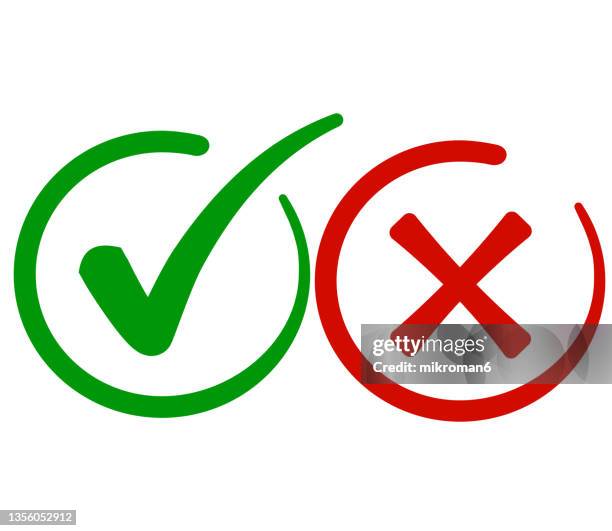 illustration of a tick and an x indicating right and wrong - markeringsteken stockfoto's en -beelden