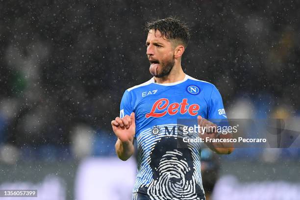 Dries Mertens of SSC Napoli celebrates after scoring their side's second goal during the Serie A match between SSC Napoli and SS Lazio at Stadio...