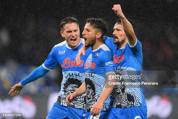 Dries Mertens of SSC Napoli celebrates after scoring their side's second goal during the Serie A match between SSC Napoli and SS Lazio at Stadio...