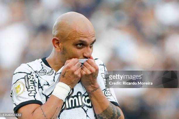 Fabio Santos of Corinthians celebrates after scoring the first goal of his team during the match between Corinthians and Athletico Paranaense as part...