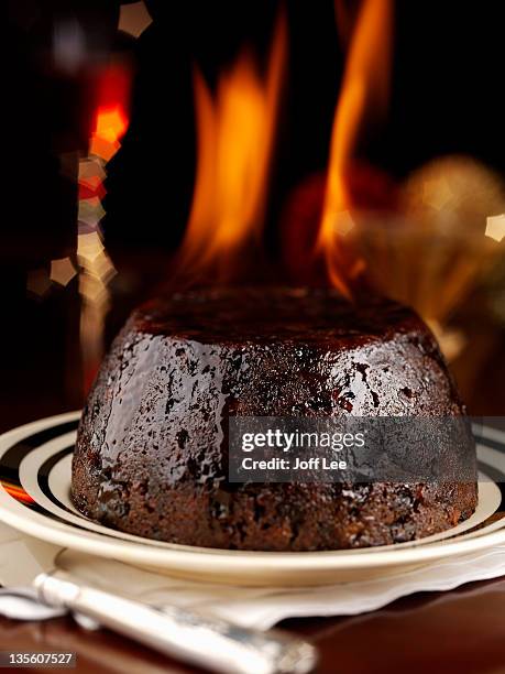 christmas pudding - brandy stock pictures, royalty-free photos & images