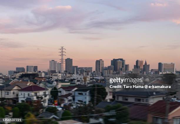 residential district in kawasaki city of japan - 夕暮れ ストックフォトと画像