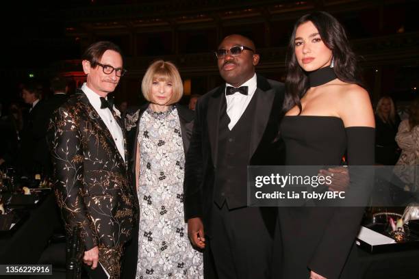 Hamish Bowles, Anna Wintour, Edward Enninful and Dua Lipa attend The Fashion Awards 2021 at Royal Albert Hall on November 29, 2021 in London, England.