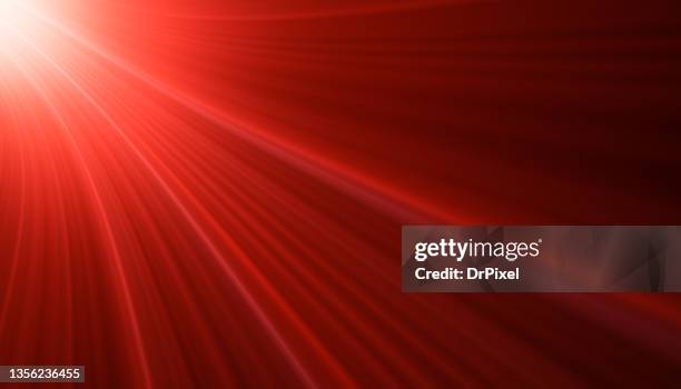 red light rays - fond rouge photos et images de collection