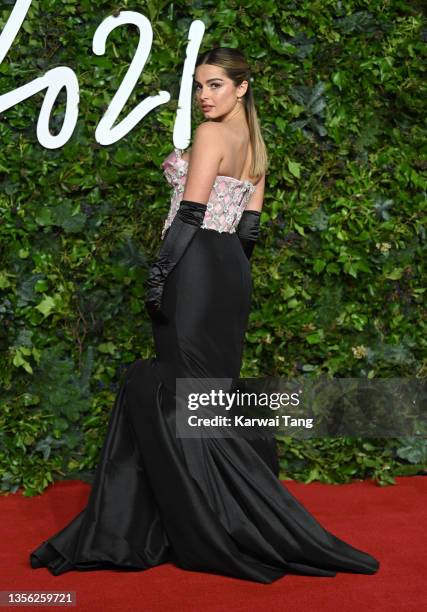 Addison Voth Addison Rae attends The Fashion Awards 2021 at the Royal Albert Hall ...