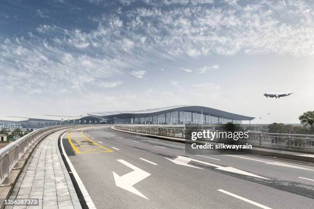 modern airport terminal scene - airport outside stockfoto's en -beelden