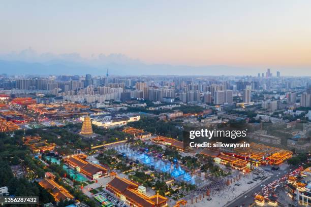 beautiful twilight view of the ancient city of xi 'an - xi'an stock pictures, royalty-free photos & images