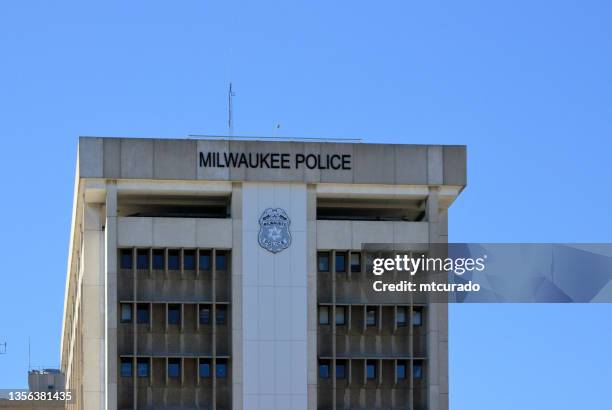 Milwaukee Police 107 Milwaukee Police Department Stock Photos, High-Res Pictures, and ...