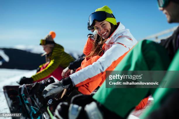 she loves her winter holidays - friends skiing stock pictures, royalty-free photos & images