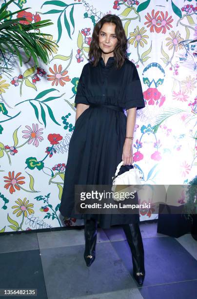 Katie Holmes attends the kate spade new york Summer 2022 presentation during on November 30, 2021 in New York City.