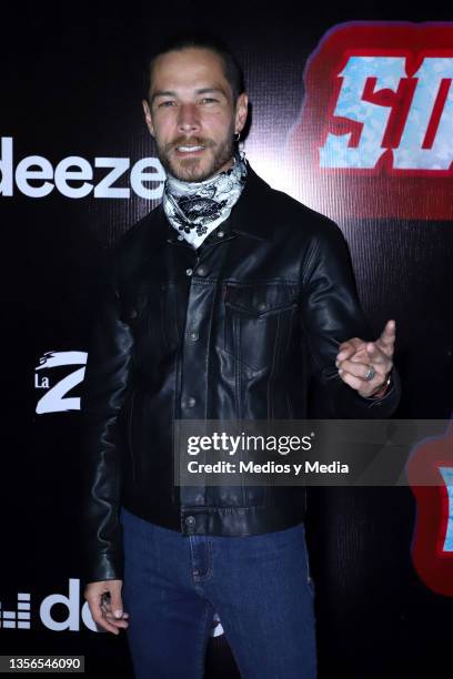 Juan Solo"r"n poses for photo during the red carpet of FusioneZ Soy Grupero 2021 at Auditorio BB on November 30, 2021 in Mexico City, Mexico.