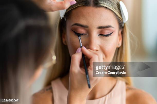 make-up studio - visagist stockfoto's en -beelden