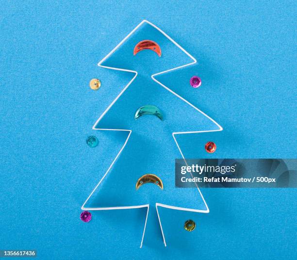paper christmas tree and sequins - christmas papercraft stock pictures, royalty-free photos & images