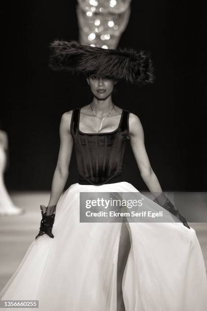 Model walks the runway at Hakan Akkaya x Cinderella Bridal Capsule Collection at Tersane Istanbul on November 30, 2021 in Istanbul, Turkey.