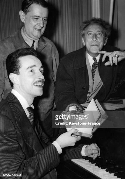 Christian Chevallier, Georges Auric et Jean Cocteau, le 26 juin 1956.