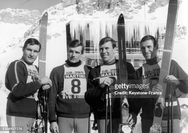 Georges Mauduit, Jean-Claude Killy, Léo Lacroix et Guy Périllat, le 17 décembre 1965, à Val-d'Isère.