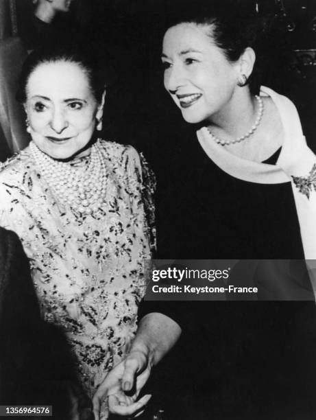 Helena Rubinstein avec sa nièce Mala, circa 1960.