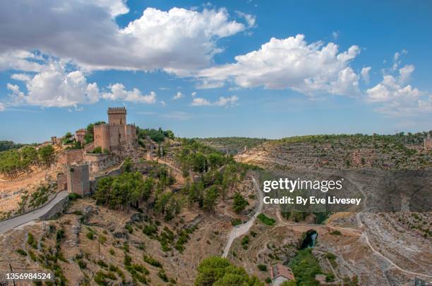 alarcon castle - alarcon stock-fotos und bilder