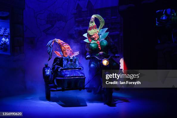 Robin Simpson Actors Robin Simpson and Paul Hawkyard play the sisters during the ...