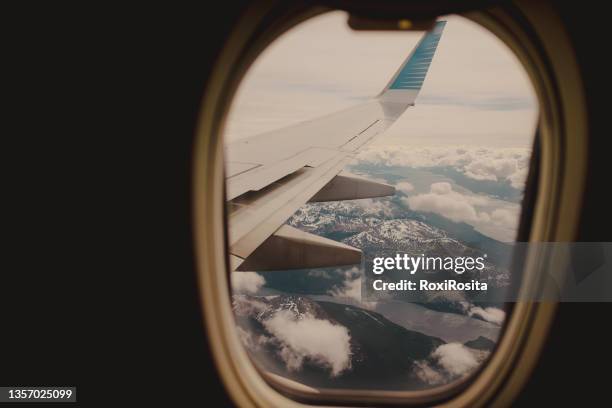 Flight Window Snow 8,484 Snow Airplane Stock Photos, High-Res Pictures, and Images - Getty ...