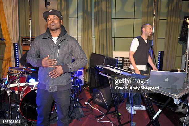 Doth Rotten 469 Dot Rotten Stock Photos, High-Res Pictures, and Images - Getty Images