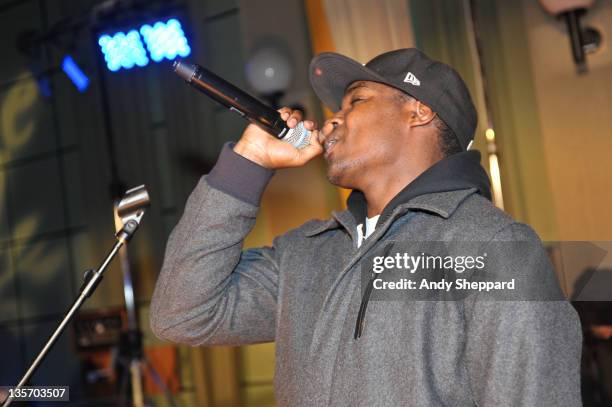 Doth Rotten 469 Dot Rotten Stock Photos, High-Res Pictures, and Images - Getty Images