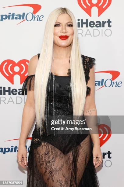 Tori Spelling attends 102.7 KIIS FM's Jingle Ball 2021 Presented By Capital One at The Forum on December 03, 2021 in Inglewood, California.