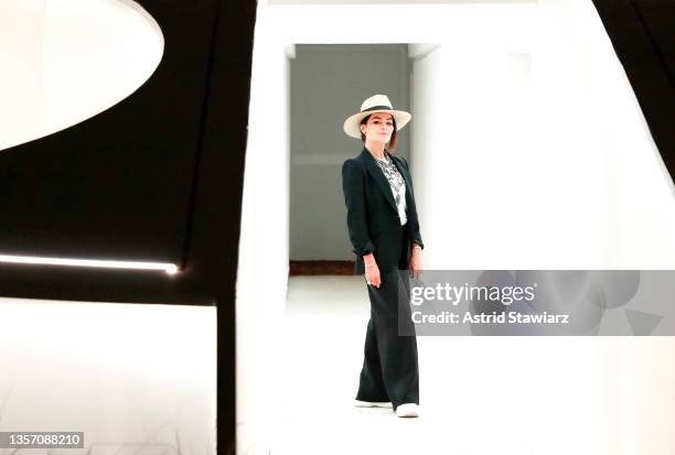 Artist and designer Es Devlin photographed inside her FIVE ECHOES installation during the CHANEL Dinner to celebrate FIVE ECHOES By Es Devlin at...